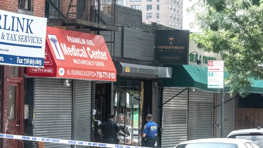 3 Killed, 9 Injured in Shooting at Crowded New York Club