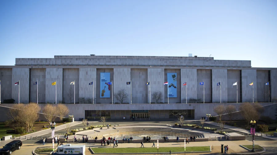 Trump Orders Review of ‘Woke’ Content in US Museums