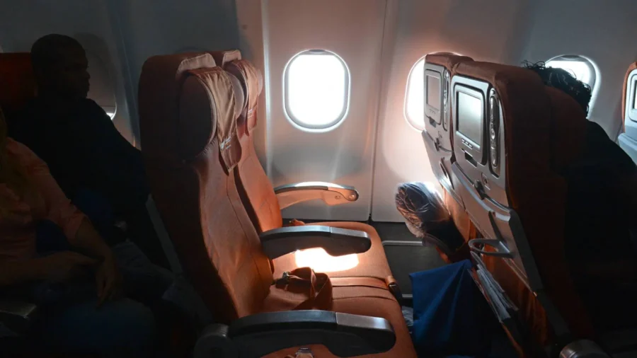 Delta, United Sued for Selling 'Window Seats' Without Windows