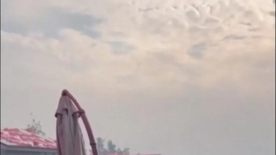 Fire Retardant Covers Homes as Wildfire Blazes in Oregon