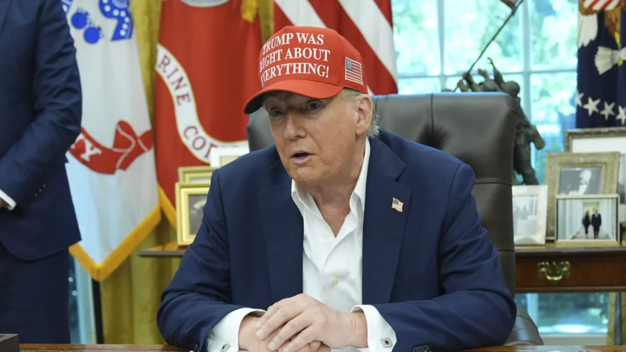Trump Participates in Cabinet Meeting (Aug. 26)