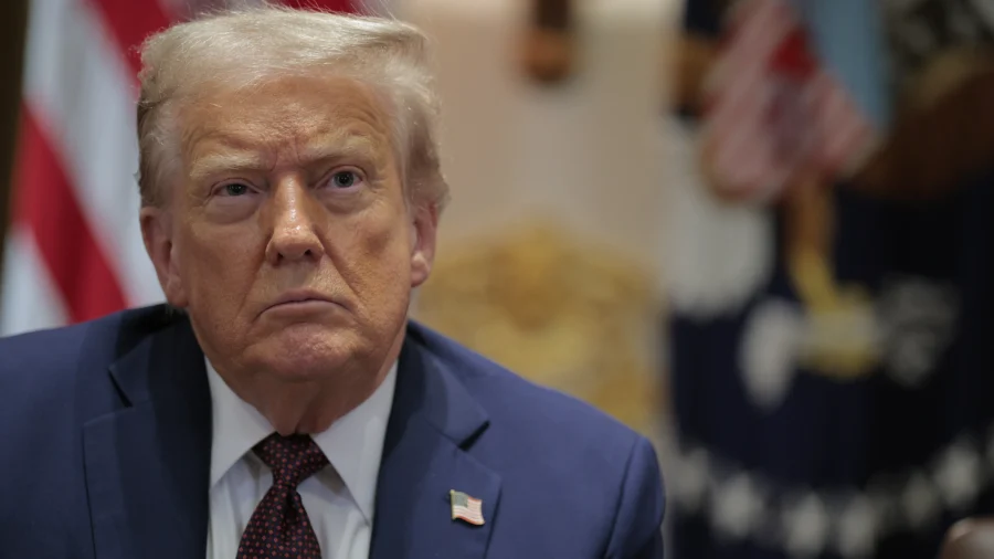 Trump Threatens Sanctions If Russia Doesn't Agree to Cease-Fire