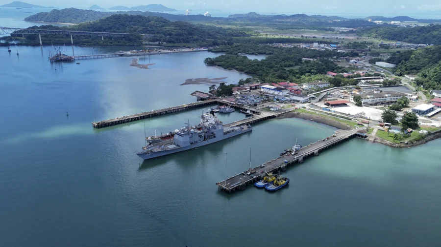 US Builds Up Forces in Caribbean