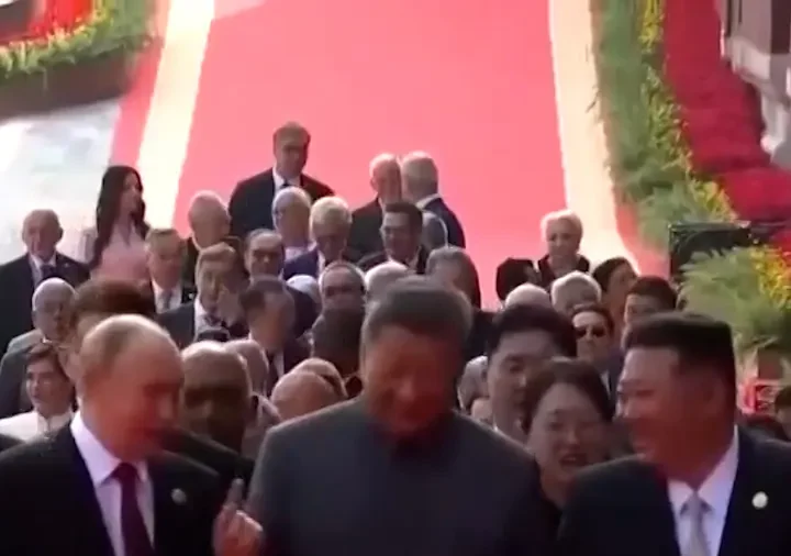 Hot Mic Picks Up Putin and Xi Discussing Organ Transplants and Immortality
