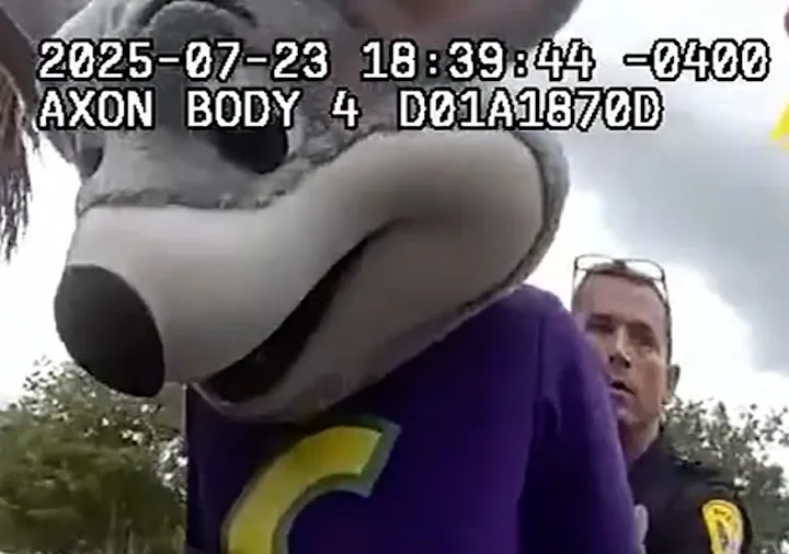 Bodycam of Chuck E. Cheese Arrest in Florida Released
