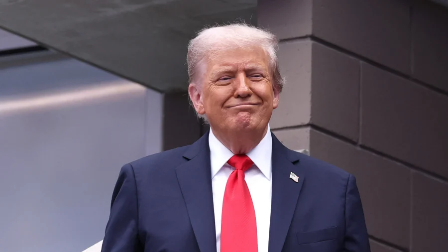 Trump Delivers Remarks to White House Religious Liberty Commission