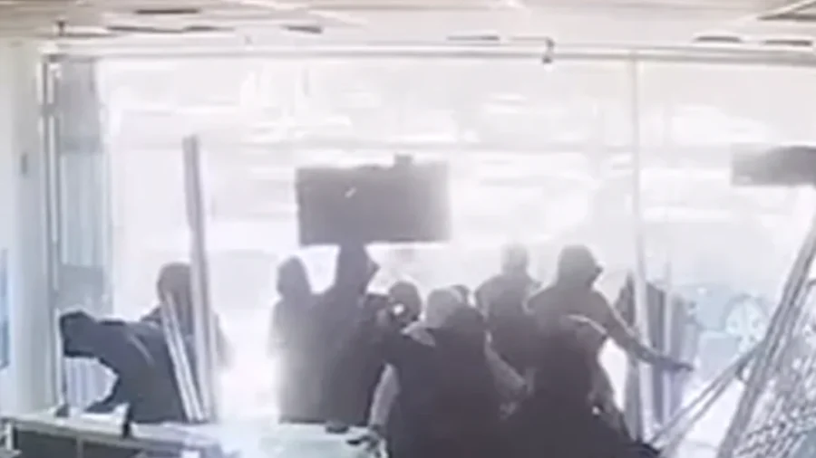 Violent Jewelry Heist Causes Store Owner to Suffer Stroke