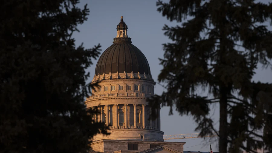 Utah Officials Hold First of 2 Public Meetings to Redraw Congressional Districts Per Court Order