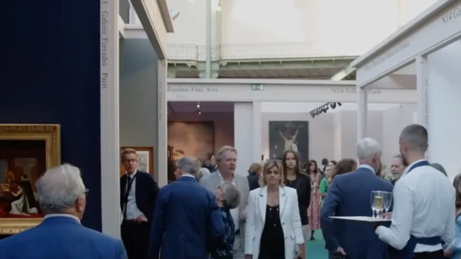 Showcasing Masterpieces: Paris Art Fair 'FAB'