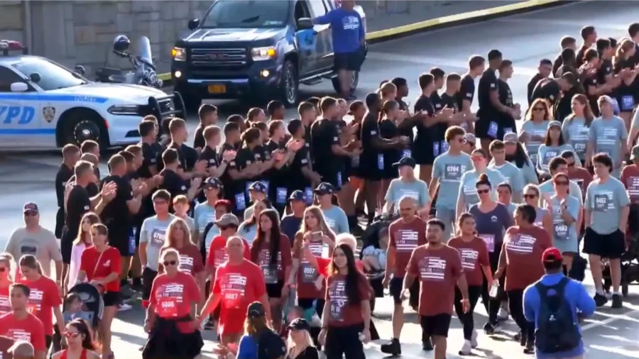 NYC: Thousands Run 'Tunnel to Towers' to Honor Fallen Heroes