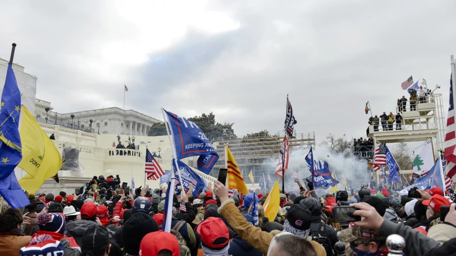 FBI Sent 274 Agents to Capitol for Jan. 6