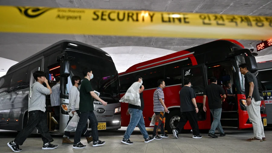 US Agrees to Let South Koreans Work on Short-Term Visas