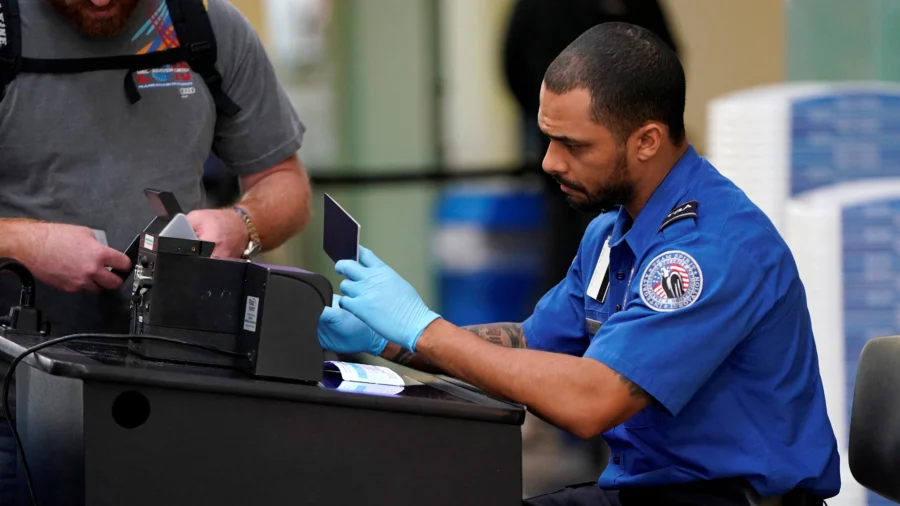 90 Percent of TSA Workers Have Received Back Pay