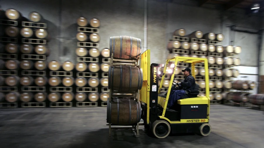 3 Charged in Alleged Scheme to Sell Chinese Forklifts as 'Made in America'