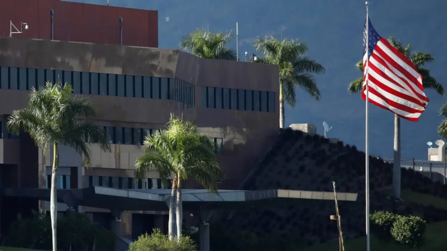 Venezuela Warns of Possible Attack on the US Embassy in Caracas