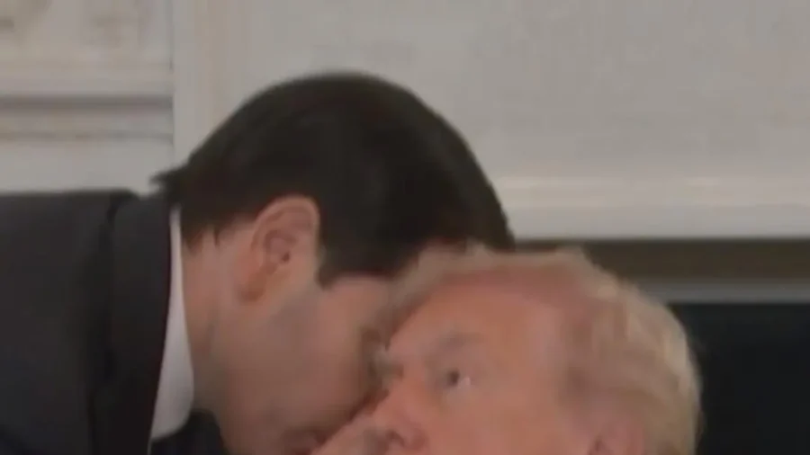 Rubio Hands Trump Note, Trump Announces Gaza Peace Deal Is Close