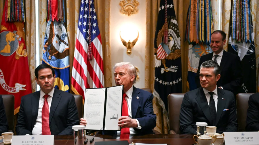 'We're Back, Italians': Trump Signs Columbus Day Proclamation