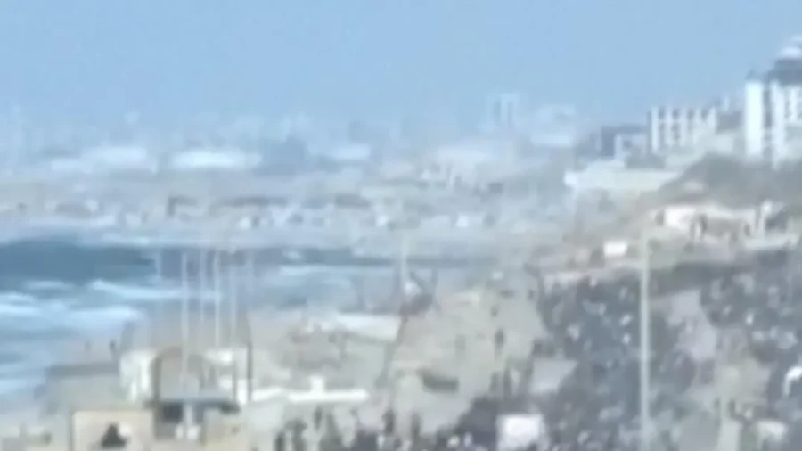 Timelapse of Gazans Heading Home After Cease-Fire Starts