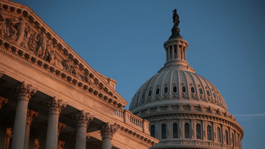 Loses and Gains for Both Parties During Shutdown: Analysis