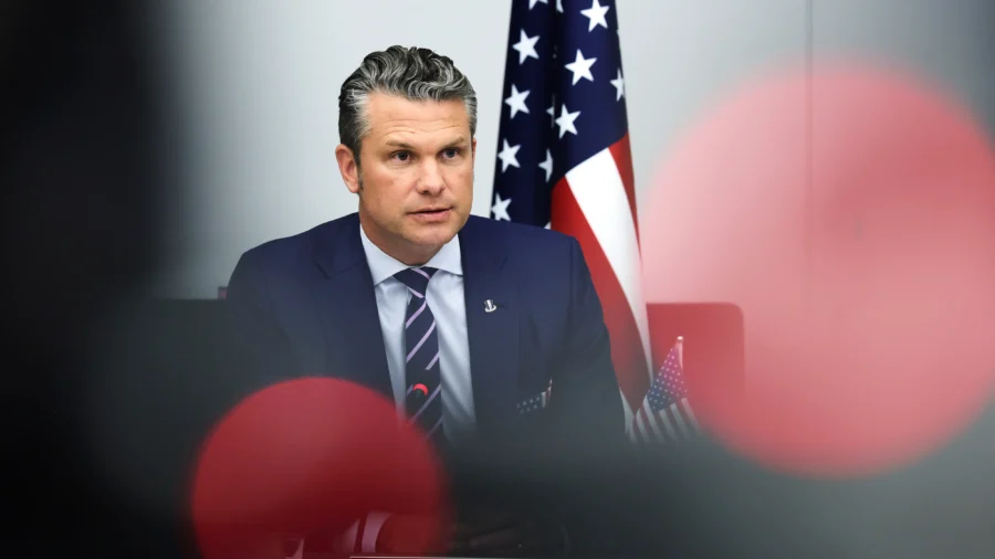 Hegseth Warns US Will ‘Impose Costs’ If Russia Doesn’t End Ukraine War