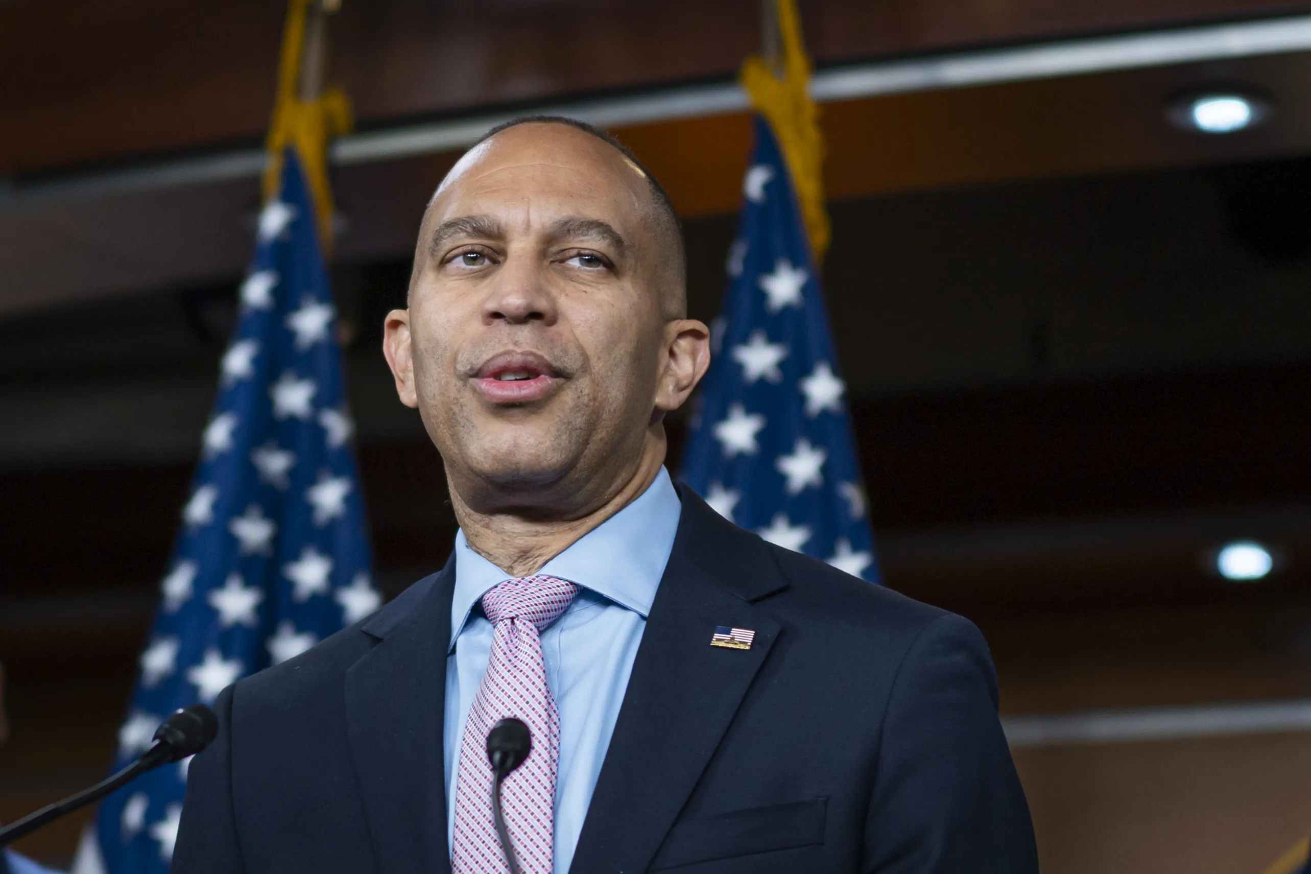 LIVE NOW: House Democratic Leader Jeffries Holds Press Briefing (Oct. 17)