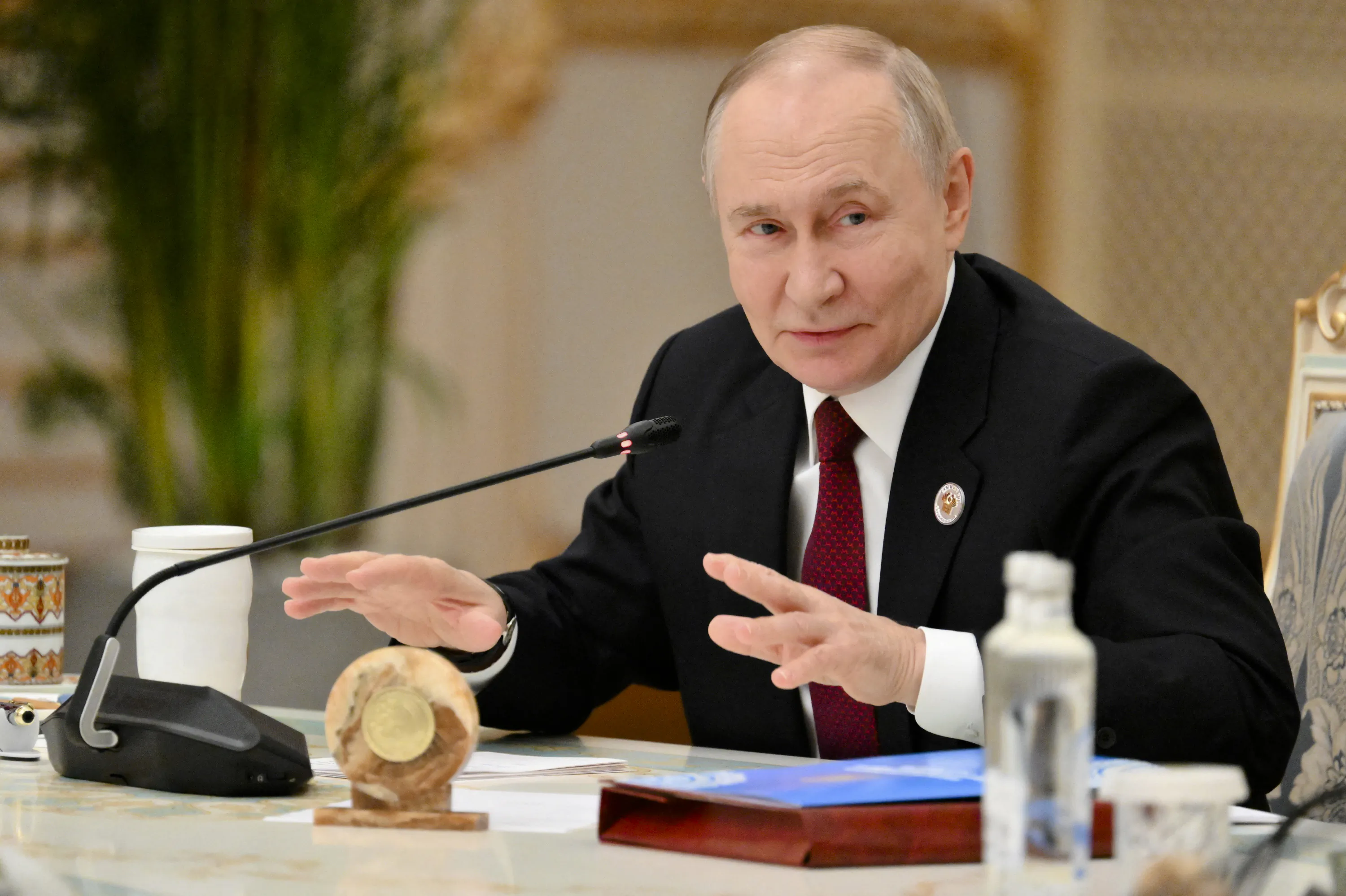 Russia Facing Economic Slowdown-And a Potential New Arsenal for Ukraine: Analyst