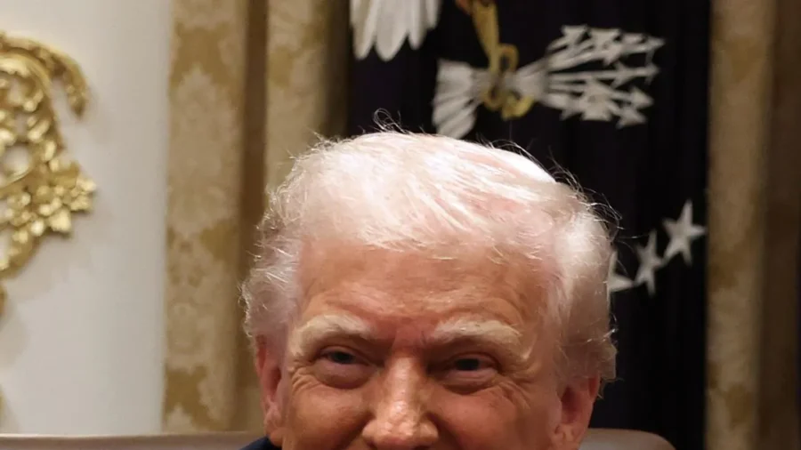 Trump Says He Will Go to China Early in 2026, Expects Good Trade Deal
