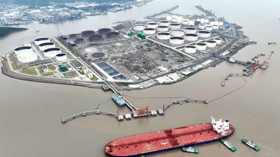 Chinese State Oil Companies Stop Buying Russian Oil: Report