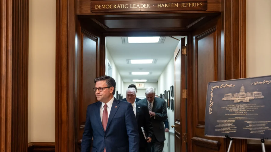 LIVE NOW: House GOP Leaders Hold Press Conference on Day 28 of Government Shutdown (Oct. 28)