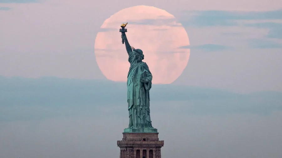 The Statue of Liberty Turns 139 Years Old