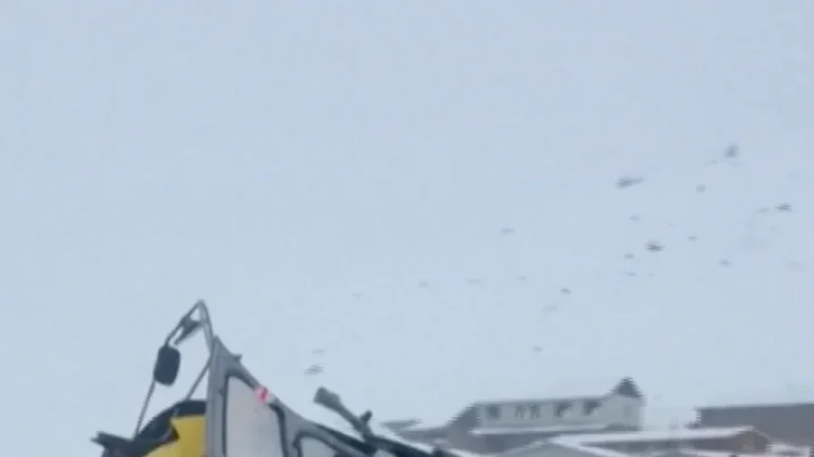 Helicopter Crashes While Attempting to Rescue Trekkers Near Everest