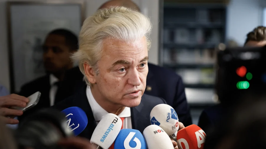 Conservative, Centrist Parties Tie in Dutch Elections