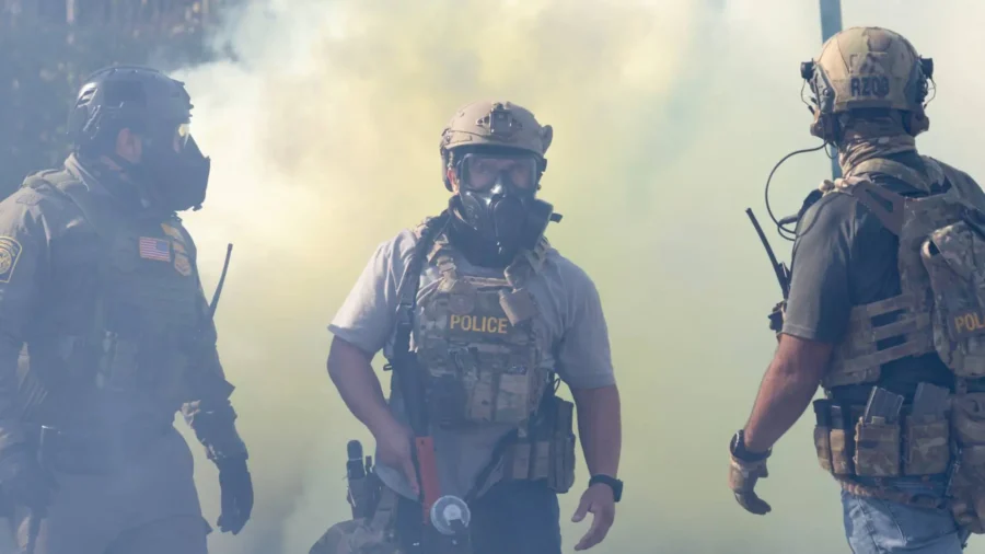 Federal Judge Restricts Tear Gas, Anti-Riot Measures in Chicago