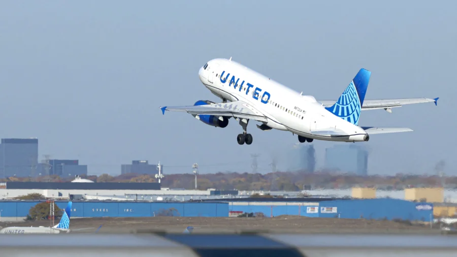 United Flight Makes Unscheduled Landing in Madison to Remove Disruptive Passenger