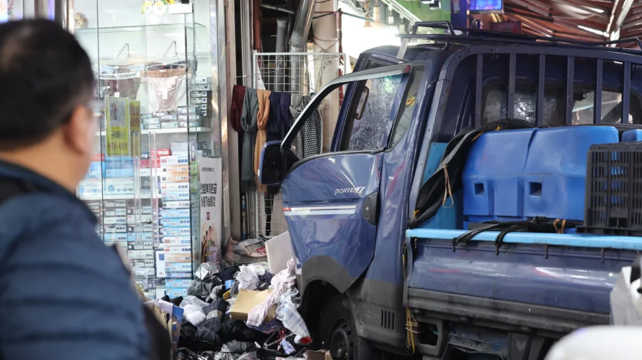 2 Dead, 18 Hurt in South Korea After Truck Crashes Into Market