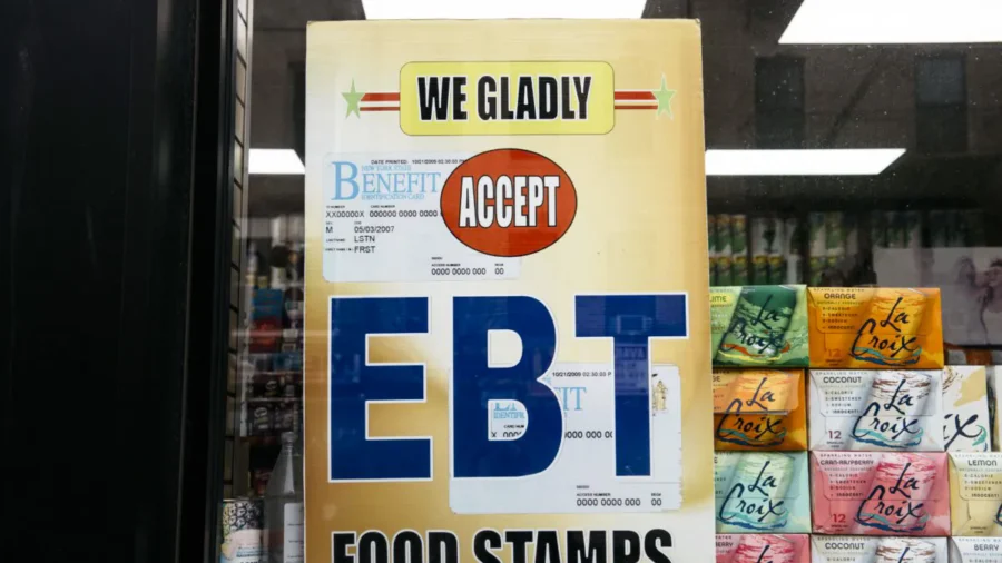 Full SNAP Benefits to Be Restored by Monday, Agriculture Secretary Says