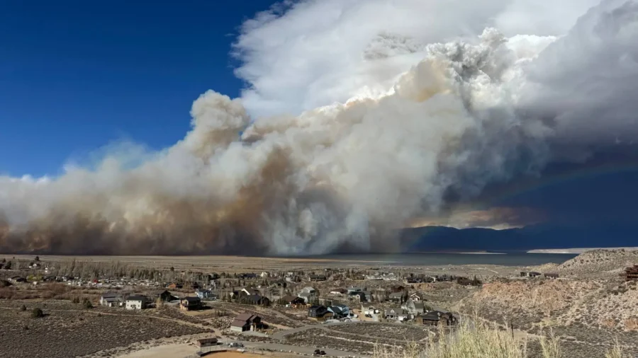 Fast-Moving Blaze in California Damages Structures, Prompts Evacuations