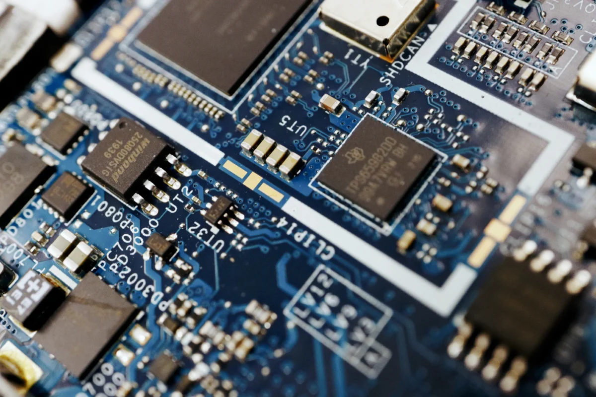 Semiconductor chips on a circuit board of a computer, in this illustration picture taken on Feb. 25, 2022. (Florence Lo/Illustration/Reuters File Photo)