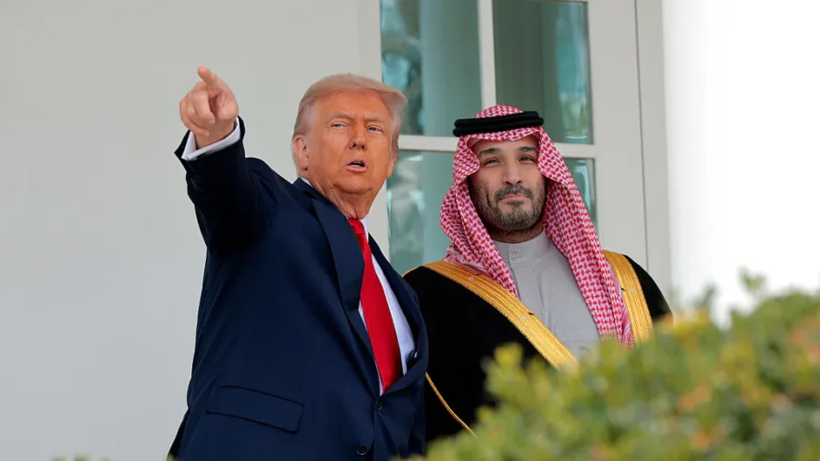 Trump and First Lady Host Dinner for Crown Prince of Saudi Arabia