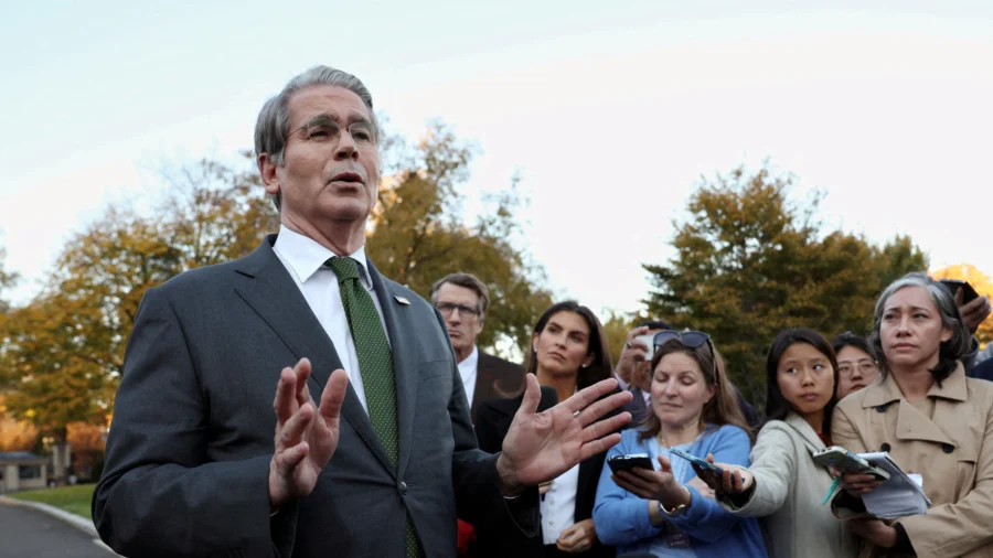 Treasury Secretary Says Americans Could Save $2,000 Tariff Dividend Payment