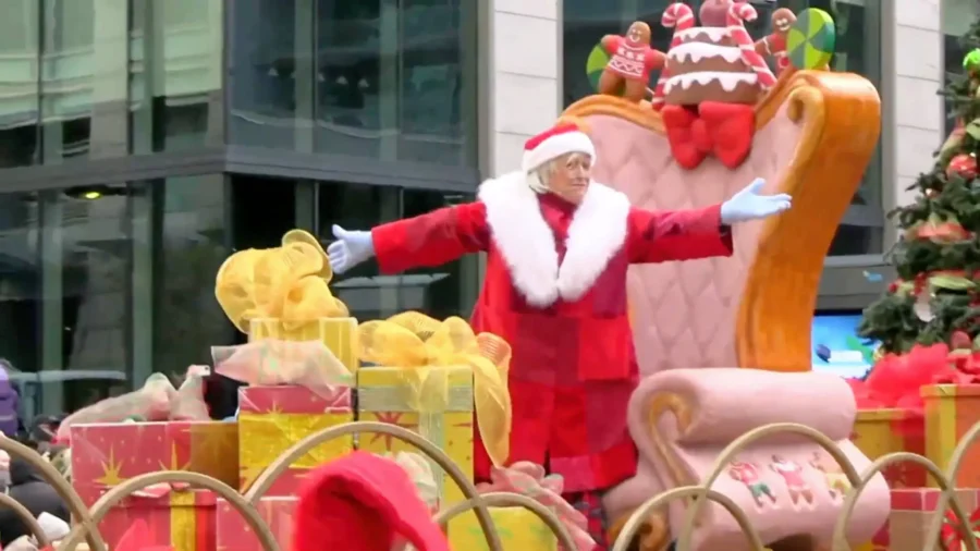 Montreal’s 73rd Santa Claus Parade Brings Festive Cheer to the City