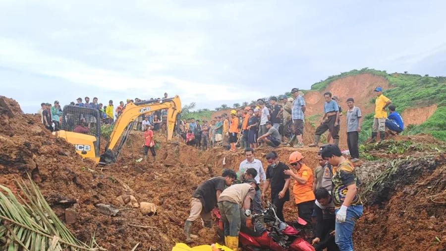 Death Toll From Floods and Landslides on Indonesia’s Sumatra Island Rises to 248, Authorities Say