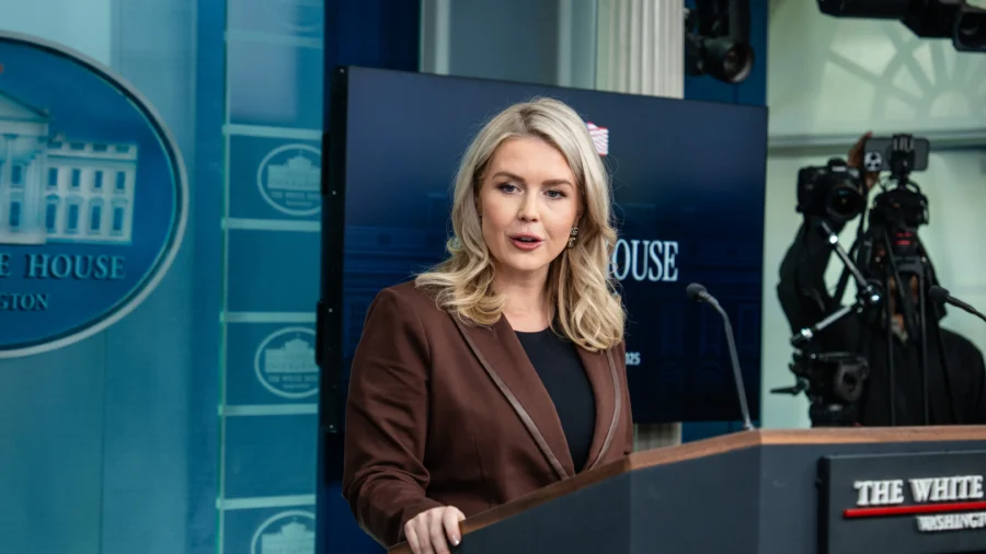 LIVE NOW: White House Press Secretary Holds Daily Briefing