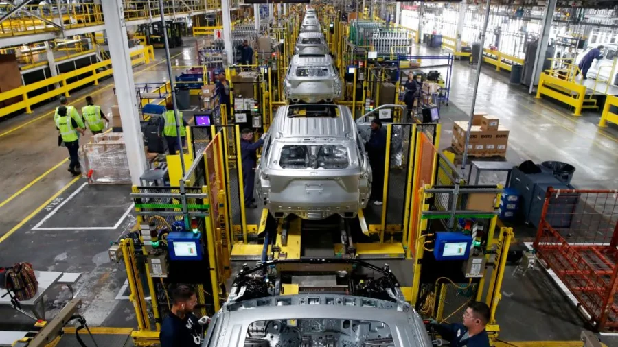Productivity the Key to US Manufacturing Rebound: Analyst