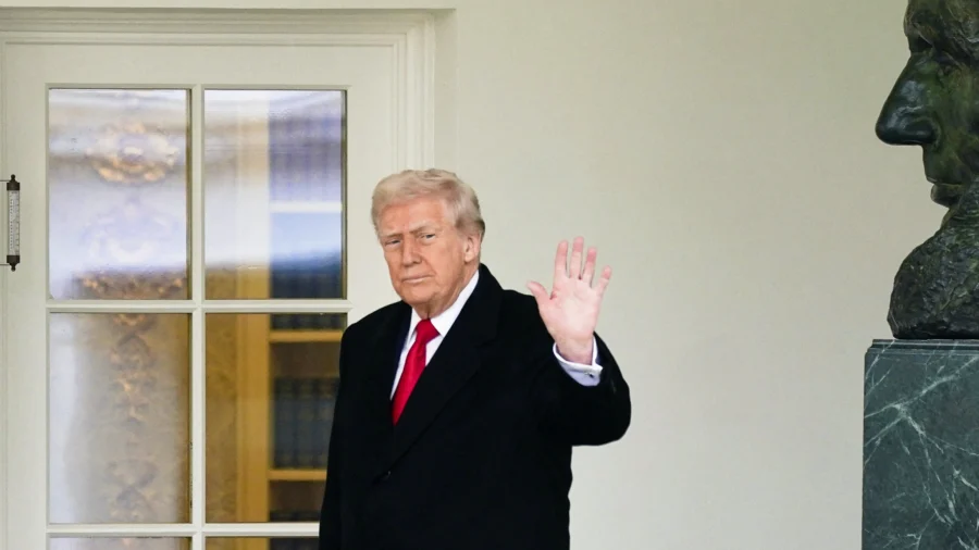 Trump Reiterates Plan to Issue Tariff Dividend Payments, Increase Tax Refunds