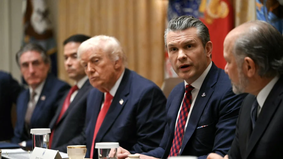 Hegseth Says He Didn’t Watch 2nd Boat Strike, Backs Commander
