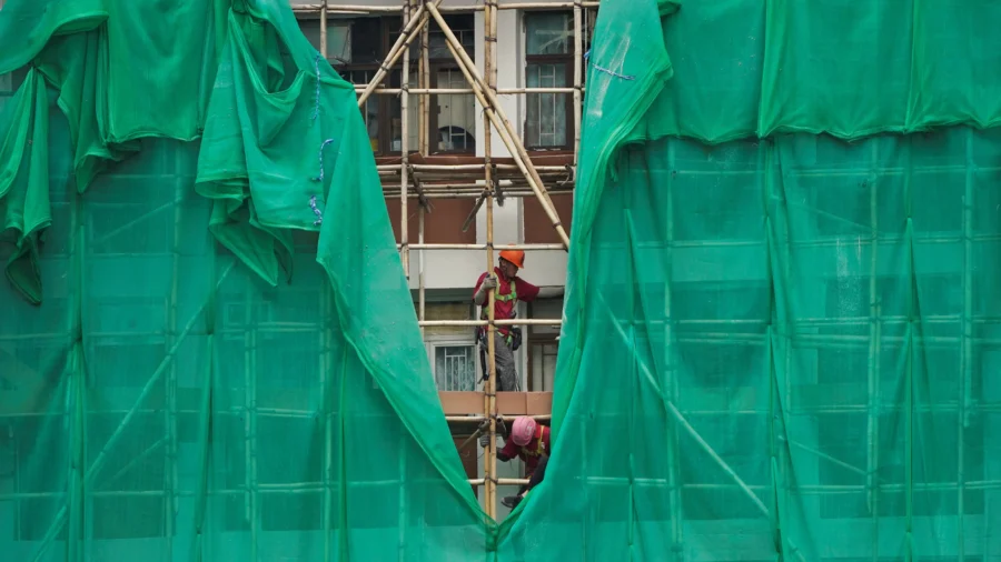 Hong Kong Orders Removal of All Scaffolding Nets