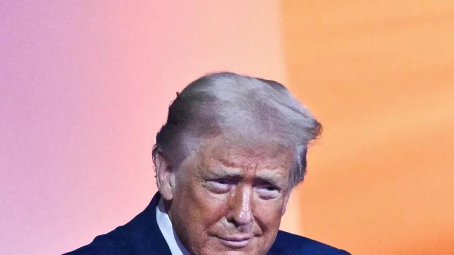 Trump Dances to 'YMCA' at World Cup Draw