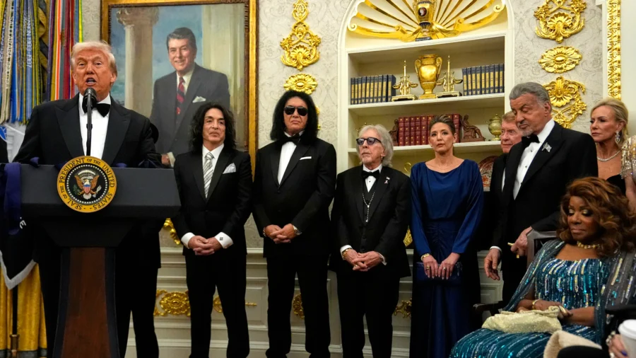 Trump Awards Kennedy Center Honors Medals in Oval Office