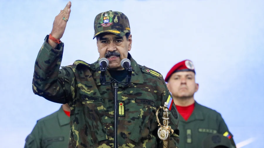 US Sanctions Maduro Family Members, 6 Ships Transporting Venezuelan Oil